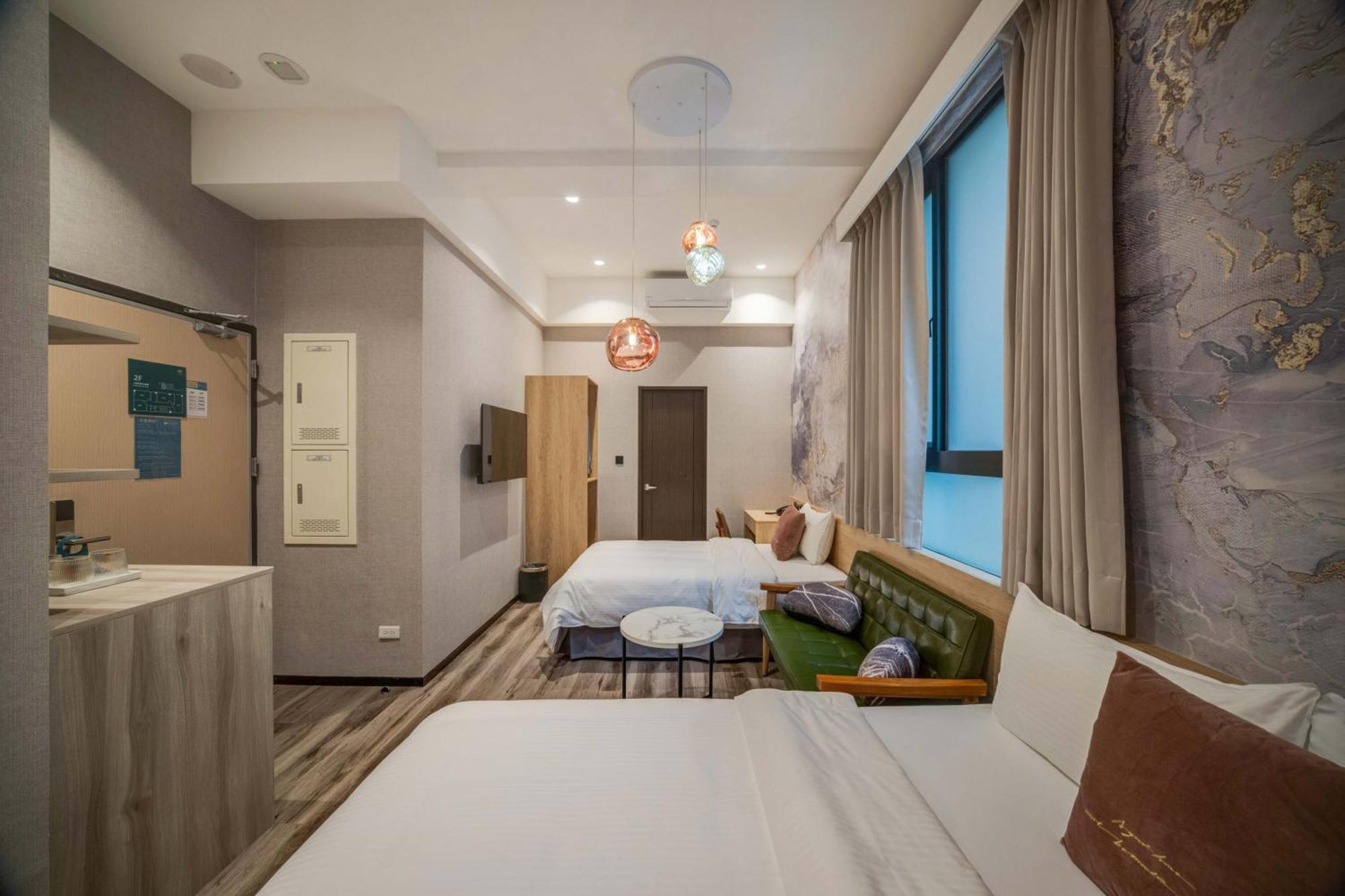 Funstay Chengdu *